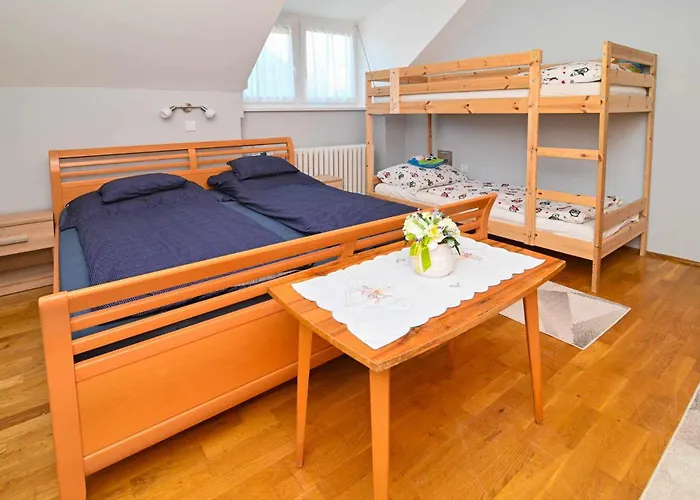 Var-lak Apartmán Sümeg